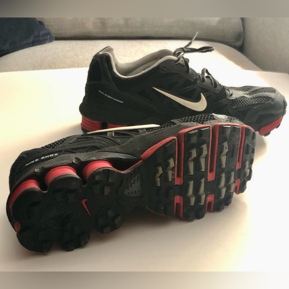 RARE NIKE SHOX JUNGA 2006 BLACK WITH RED MEN’S SZ 8 TRAIL/RUNNING 313830-011 - Picture 9 of 16
